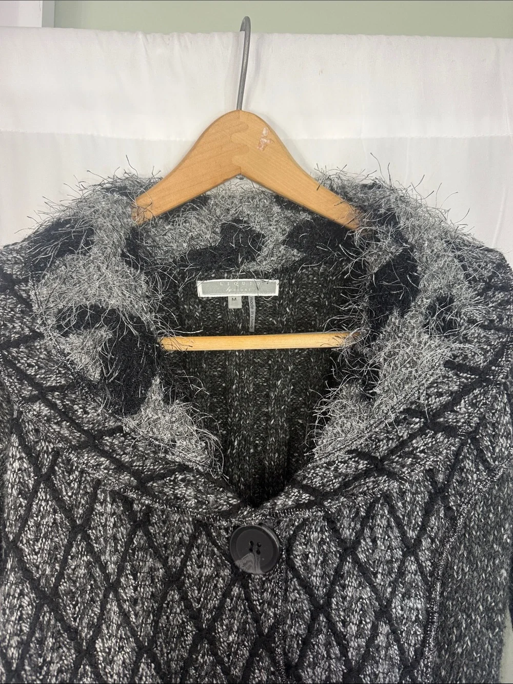 LIQUID BY SIONI BLACK GRAY FAUX FUR TRIM CARDIGAN SIZE M